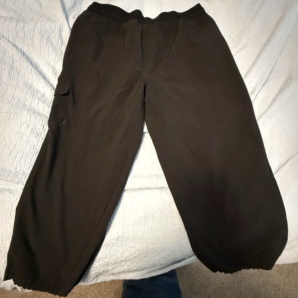 RBX, Black Active Capris, Size L - Picture 3 of 4